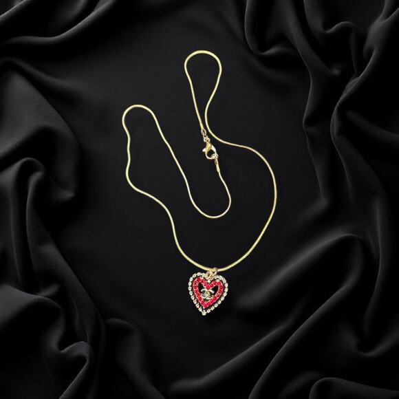 Black/Red Chanel Heart Zipper Pull Button Charm & Free 18in Gold Plated Chain - Picture 2 of 3